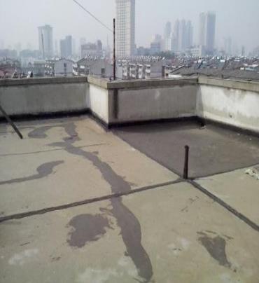 兴宁漏水维修 楼顶漏水是什么原因，楼顶漏水维修方法是什么?