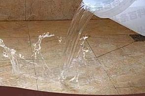兴宁漏水维修 免砸砖防水材料该如何施工